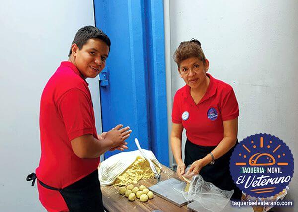 Viernes de tragones - A quien corresponda - TV Azteca 2016