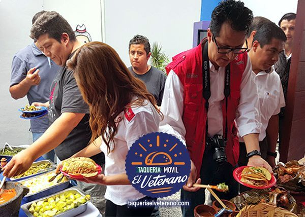 Viernes de tragones - A quien corresponda - TV Azteca 2016